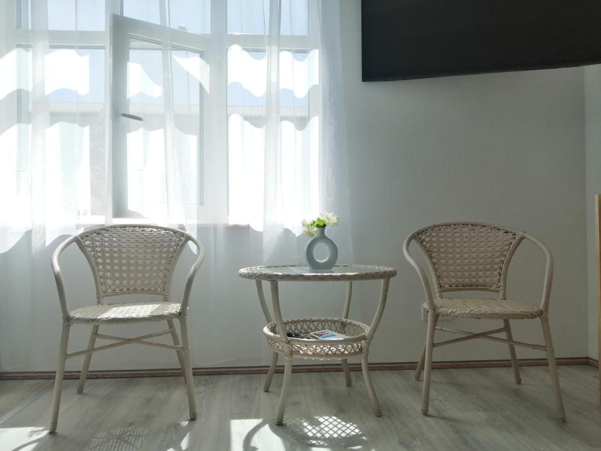 Portstreet Apartamenti Liepāja Exteriör bild